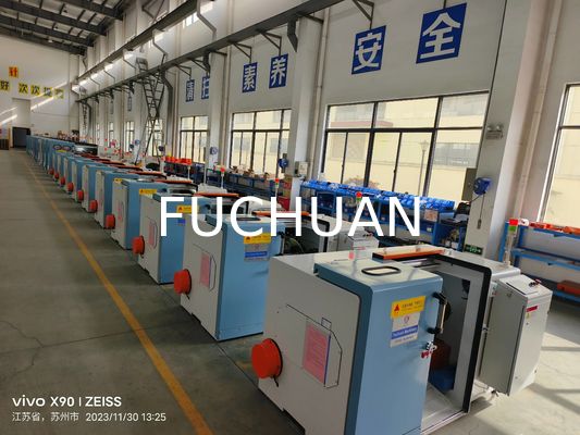 Kabeldraaimachine 0,5 mm-10 mm Draaddiameterbereik 7,5-11 kW Hoofdmachinevermogen