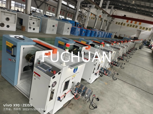 Gepersonaliseerde ontwerp kabel draaimachine met PLC touchscreen control